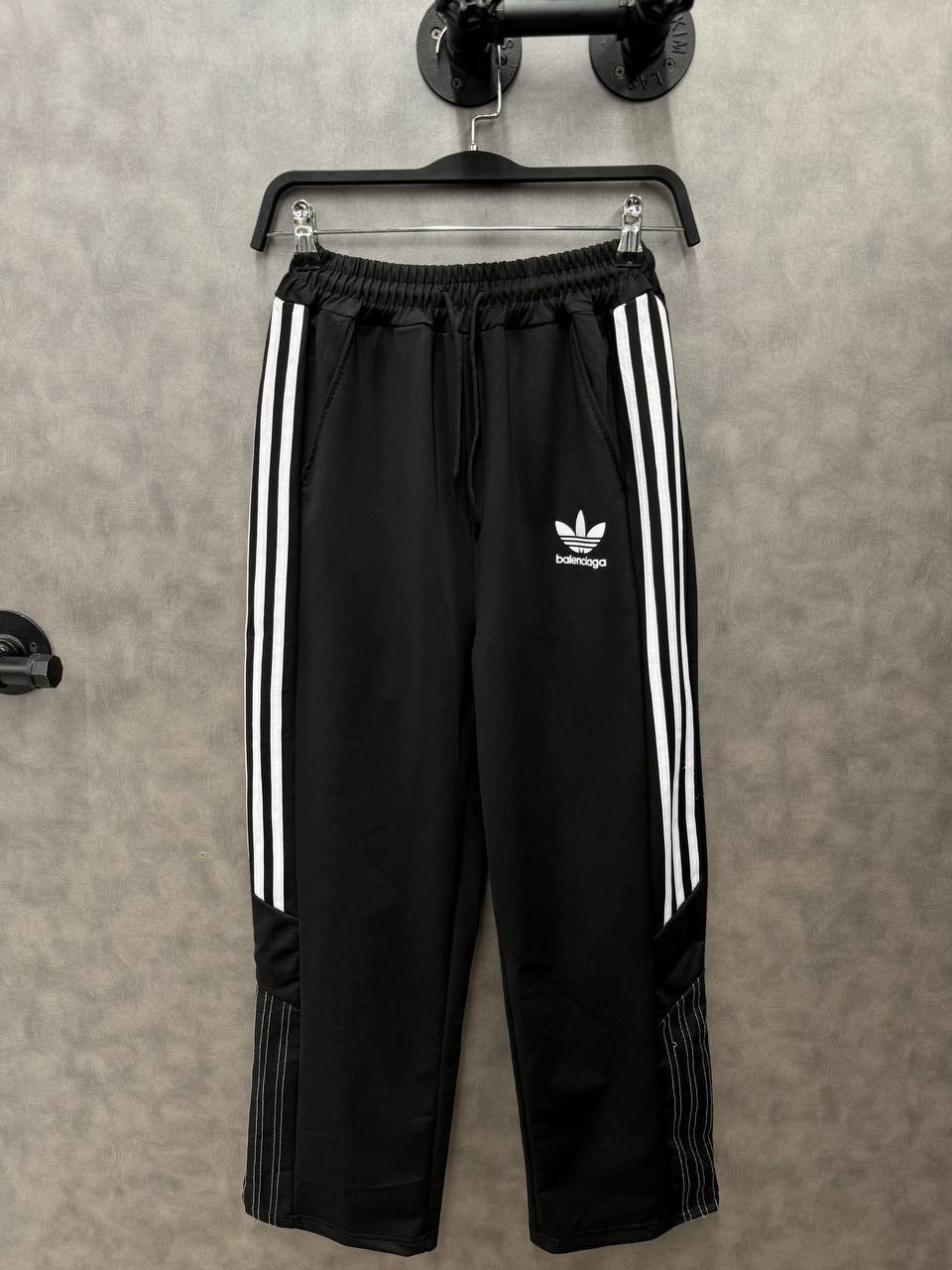balenciaga adidas штаны,адидас штаны,adidas мужские спортивные штаны,adidas штаны,брюки спортивные adidas originals