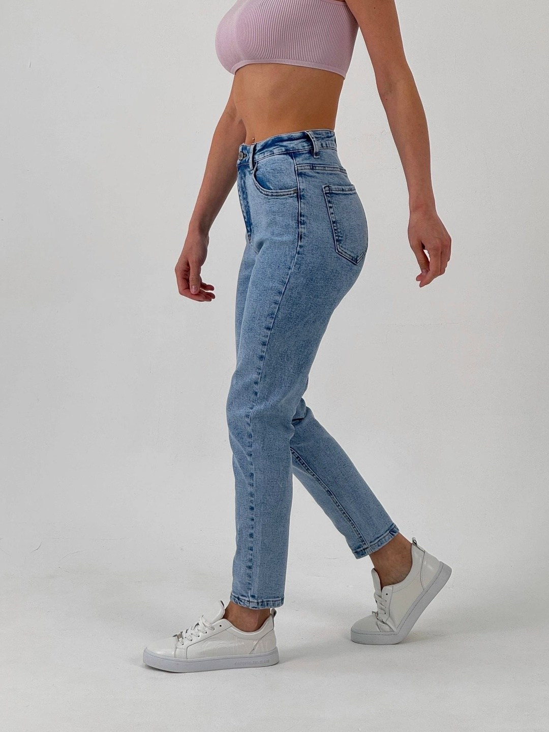 джинсы женский look of young синий бананы мом,джинсы женские look of young мом бананы голубой,джинсы мом бананы с высокой посадкой stepqueen,джинсы женские,джинсы женский dommod голубой бананы