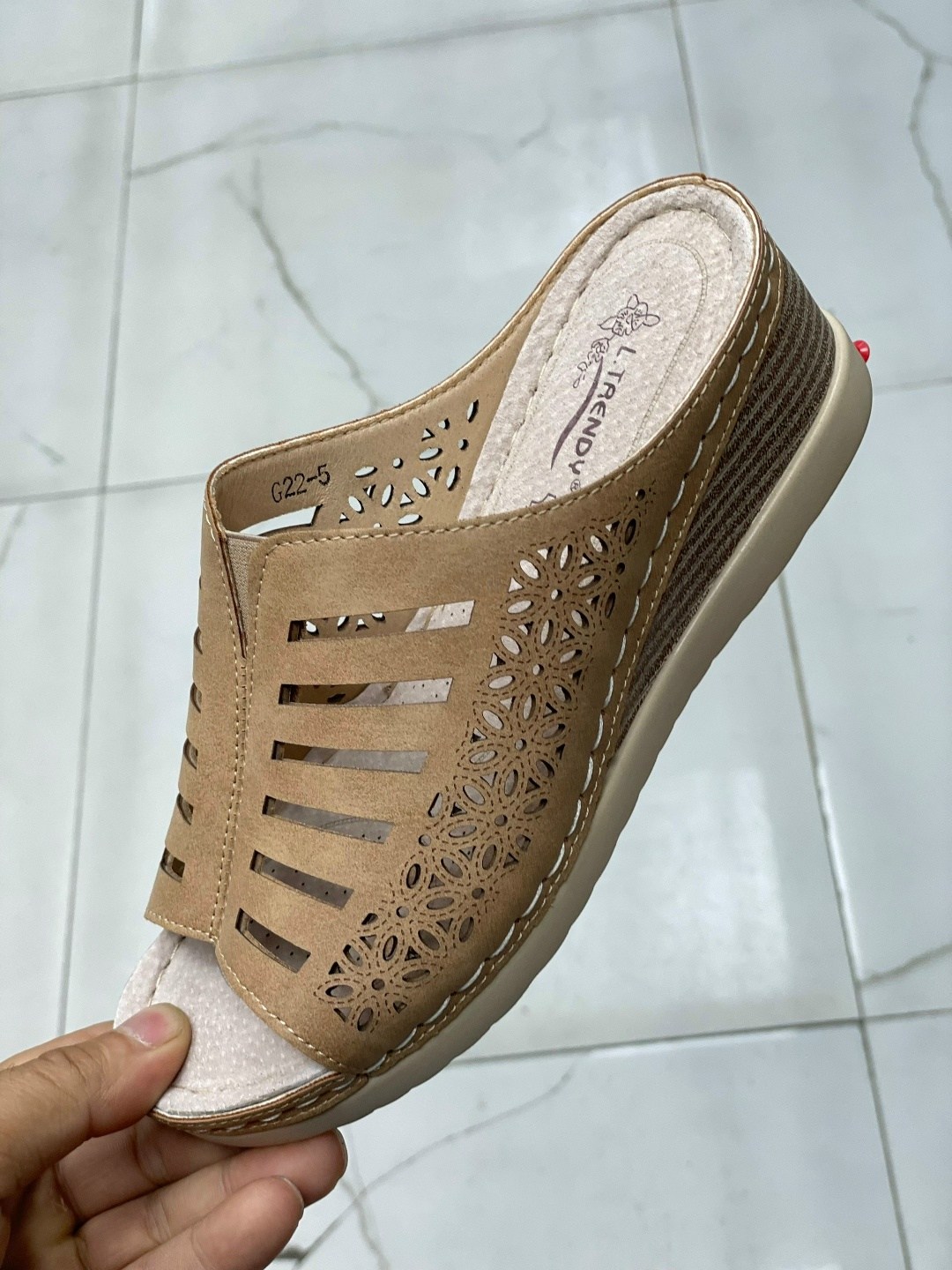 , женская,сабо с перфорацией,женская летняя ,женские шлепанцы