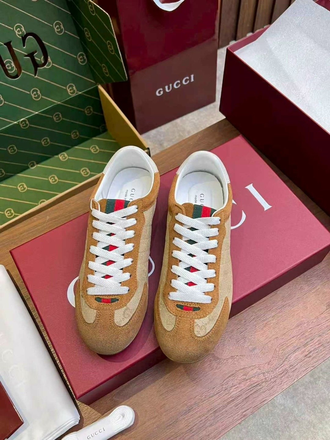 кроссовки gucci,gucci кроссовки мужские,gucci кроссовки женские,кеды gucci,кожаные кроссовки gucci