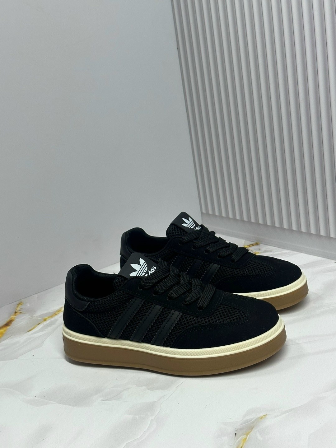 кроссовки adidas,,кроссовки женскиe,адидас кроссовки,женские кроссовки adidas