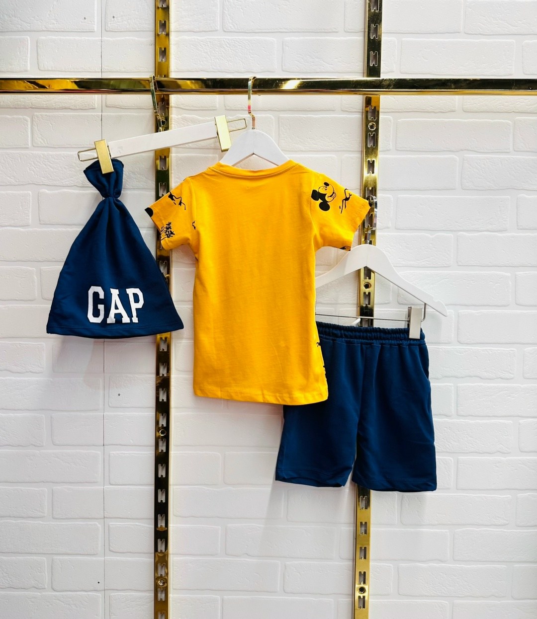 одежда мальчика,костюм для мальчика,cпортивный костюм для мальчика,gap спортивный костюм для мальчика,шорты для мальчик