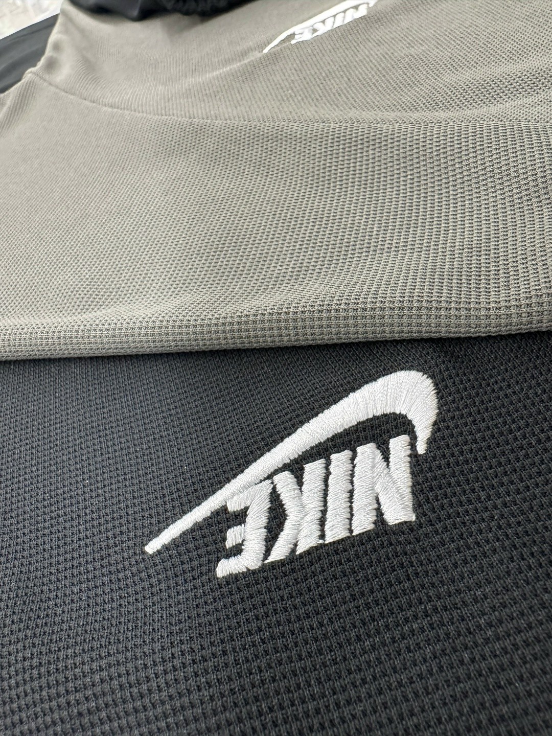 костюм спортивный мужской nike,спортивные костюмы nike,костюм спортивный мужской,спортивный костюм с футболкой и шортами,спортивные костюмы для мужчин