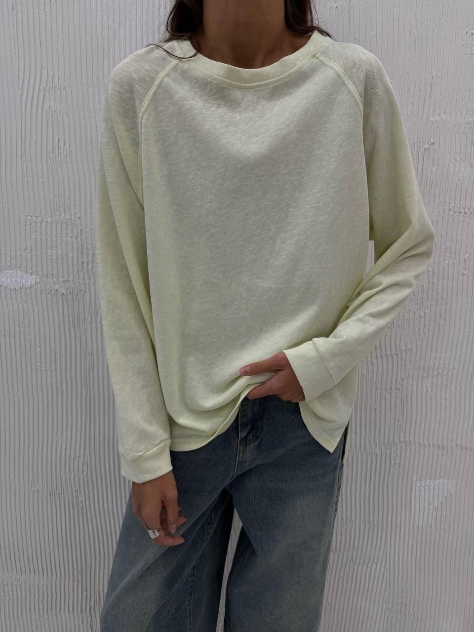 свитшот оверсайз,свитшот женская,лонгслив anna oversize fit,базовый свитшот,лонгслив свободного кроя