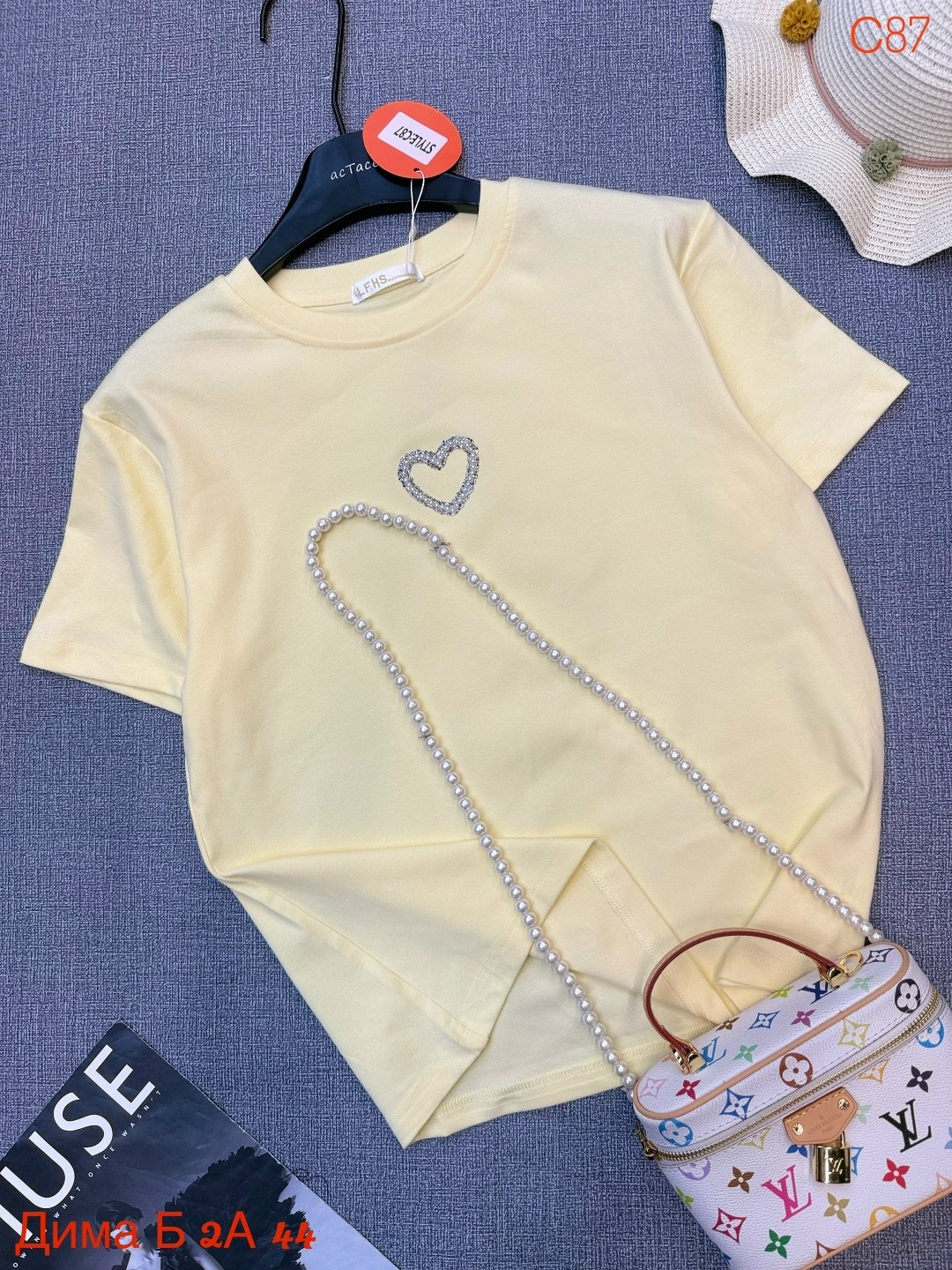 футболки женская,женская футболка белая,футболка со стразами,модная футболка