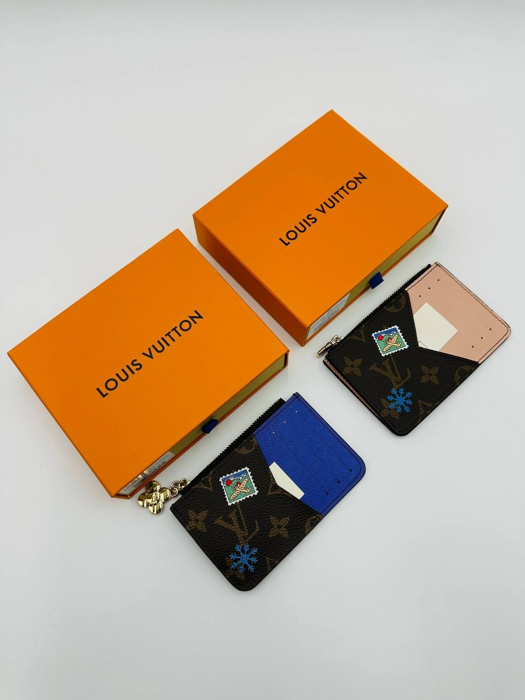 картхолдер louis vuitton,визитница louis vuitton,louis vuitton кошельки,обложка на паспорт louis vuitton,картхолдер луи виттон