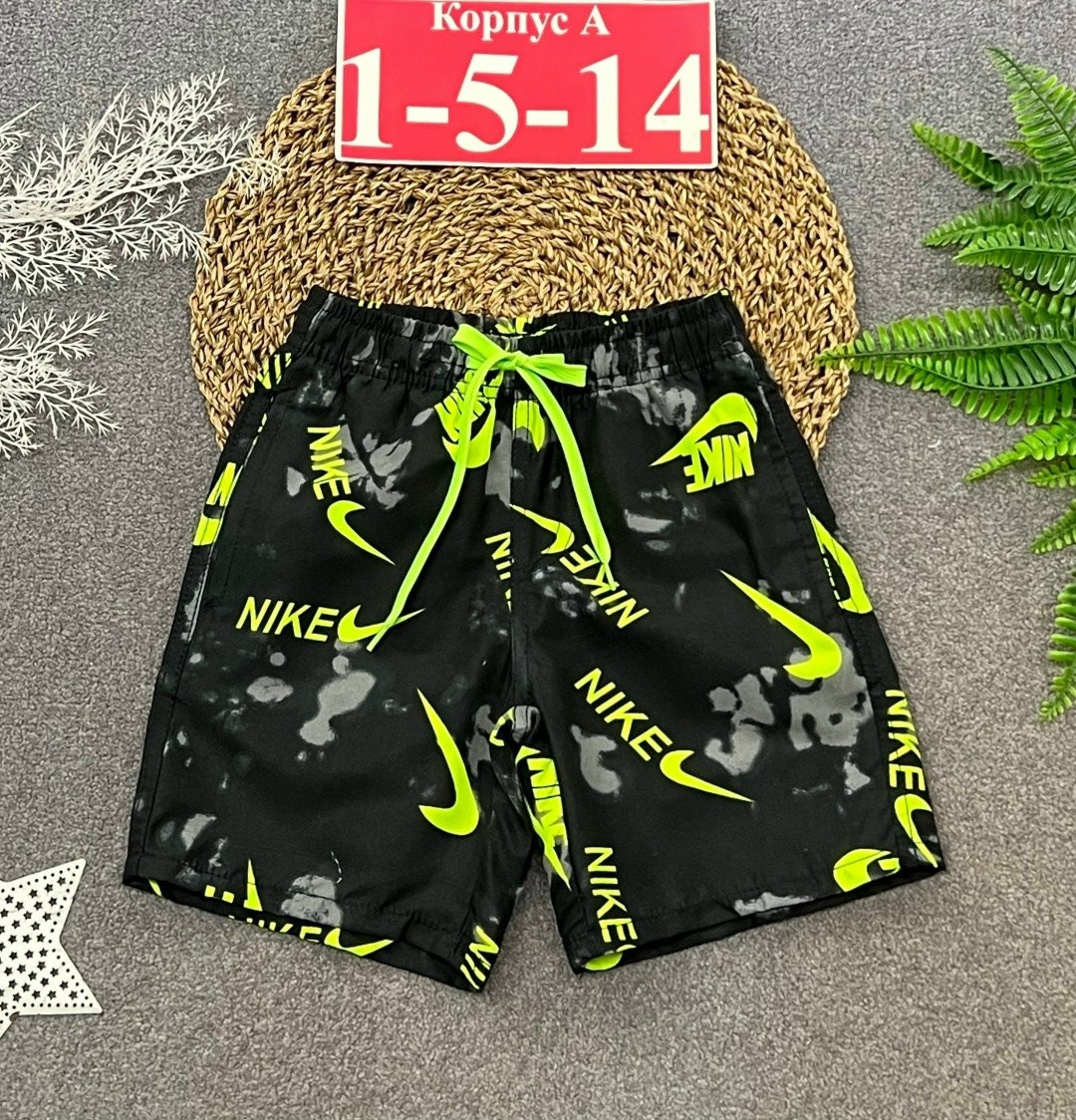 ребенок,мальчик на пляже,шорты для плавания,шорты купальные для мальчика,мальчик