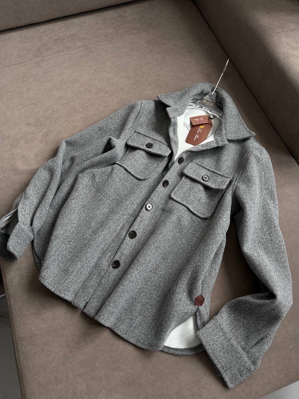 модное пальто рубашка серого цвета,пальто шерстяная,рубашка серая,пальто рубашка женское,куртка рубашка