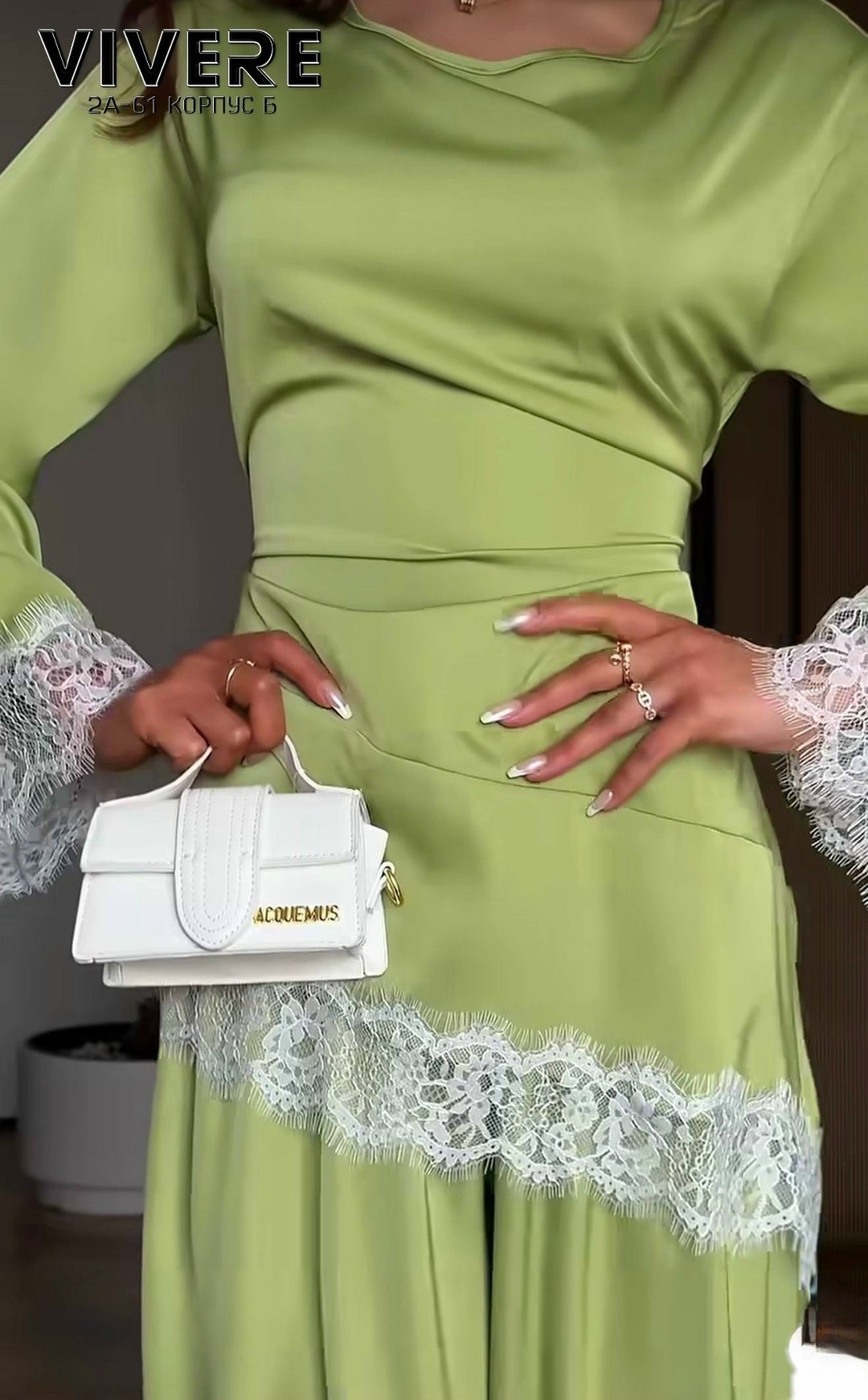 костюм из атласа брючный,стильные наряды,костюм брючный атласный,шелковый костюм,атласные костюмы