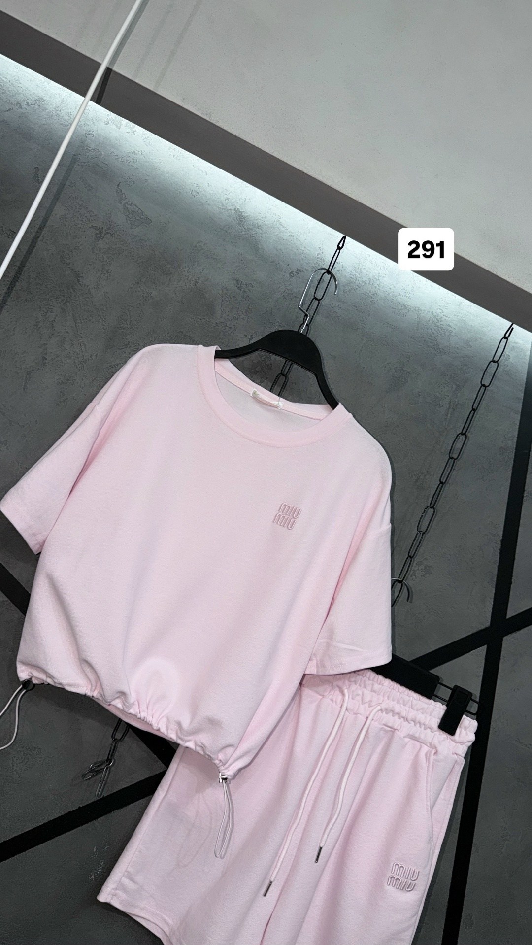 летние костюмы,повседневный костюм,cпортивный костюм оверсайз с шортами,костюм с шортами и футболкой оверсайз,женские костюмы