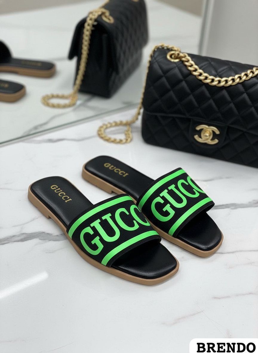 ,шлепанцы gucci,женские шлепанцы,модные тапочки,шлепки женские