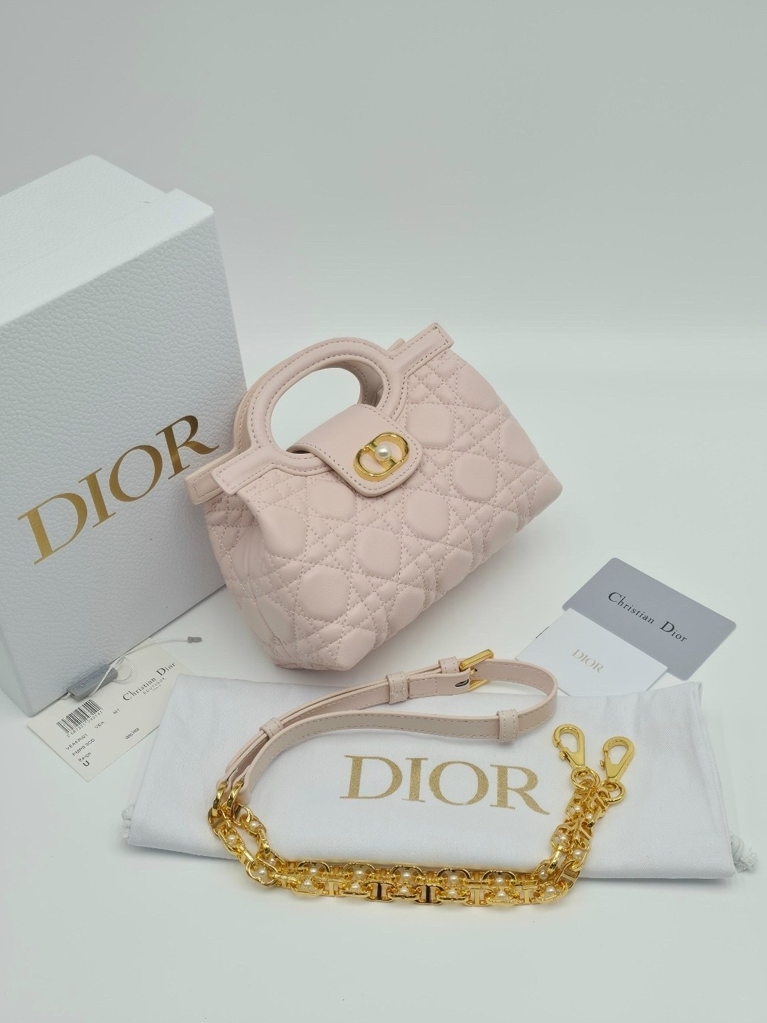 dior сумка,женская сумка dior,christian dior сумка,сумка диор,dior сумка на плечо