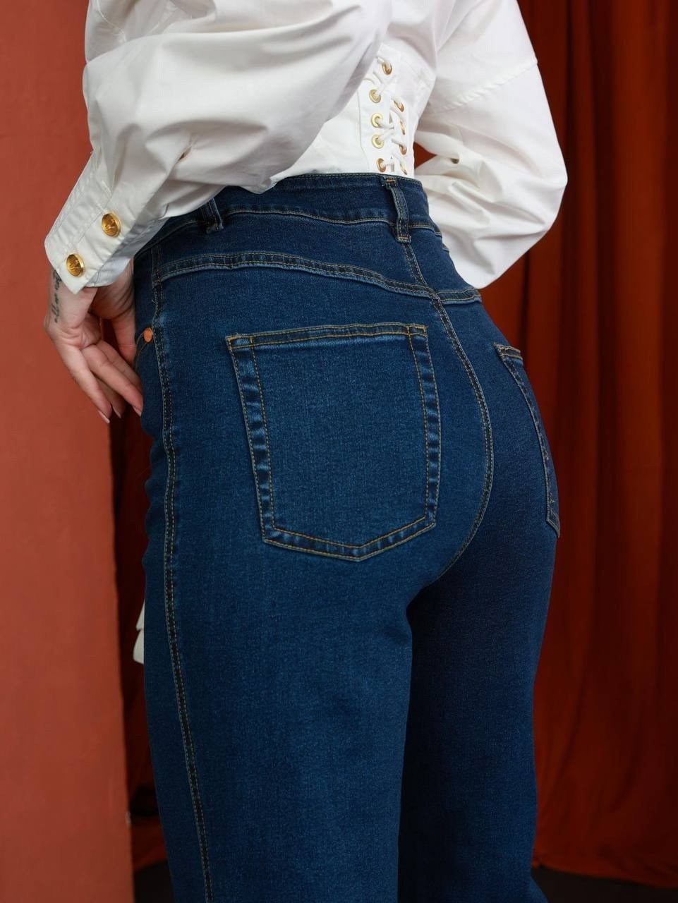 джинсовые брюки,джинсы широкие,модные джинсы,женские джинсы,расклешенные джинсы