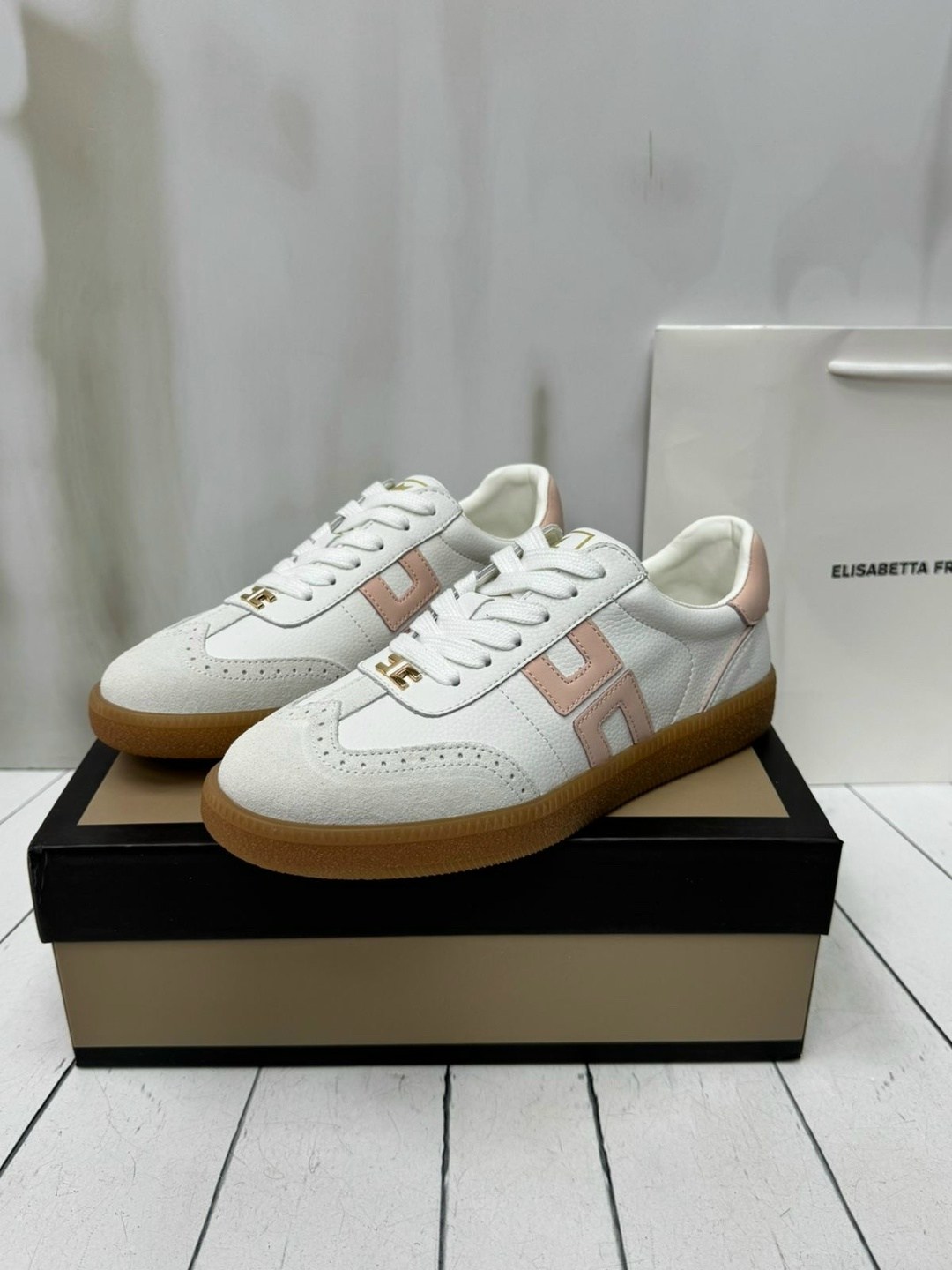 кроссовки hogan,,кроссовки женскиe,низкие кроссовки,спортивная