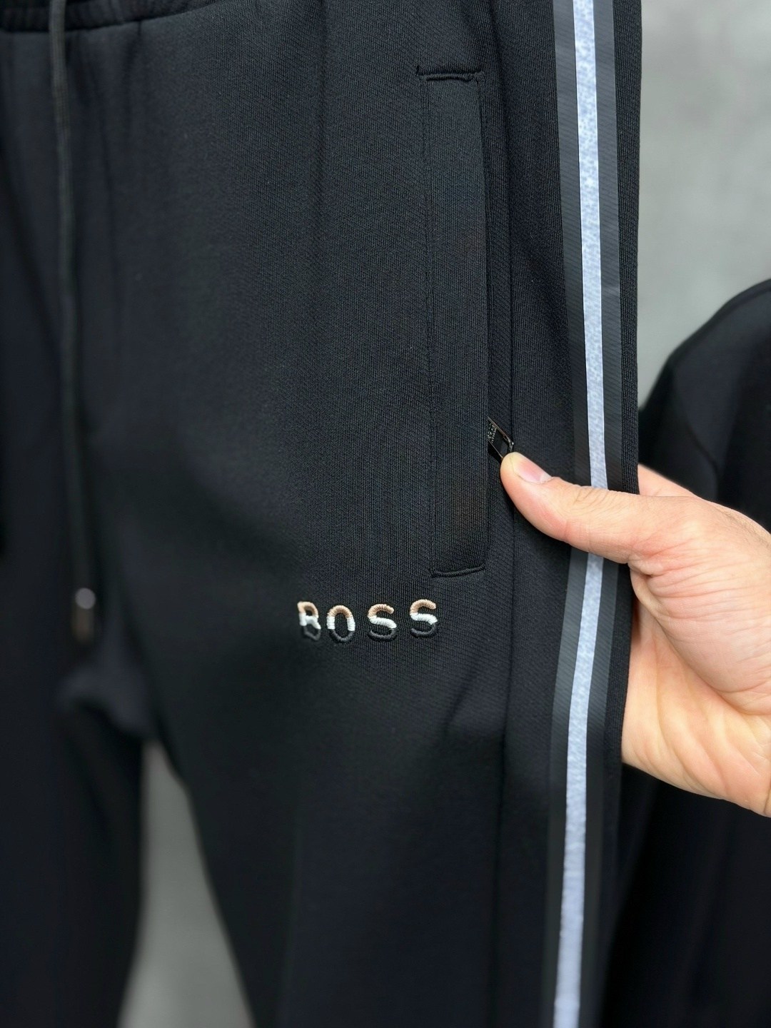 спортивный костюм hugo boss,спортивный костюм boss,мужской спортивный костюм hugo boss,костюм спортивный,костюм спортивный мужской