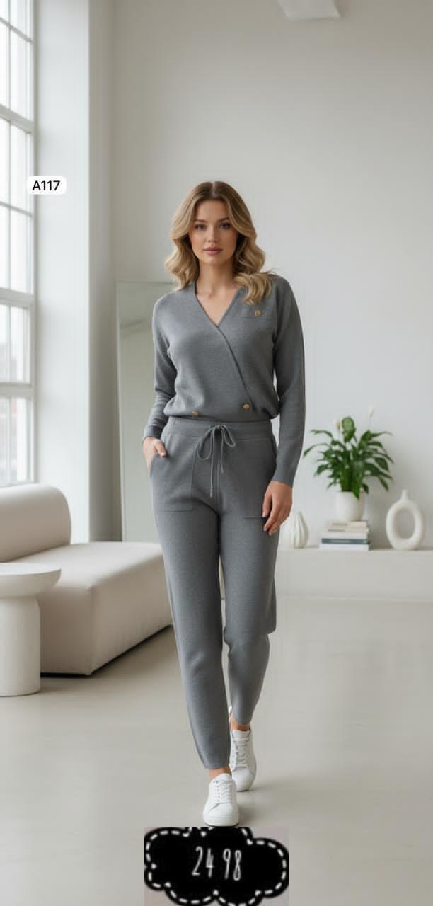 трикотажный костюм,костюм с брюками,костюм брючный,брючный трикотажный костюм,костюм бежевый