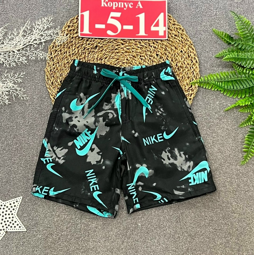 ребенок,мальчик на пляже,шорты для плавания,шорты купальные для мальчика,мальчик