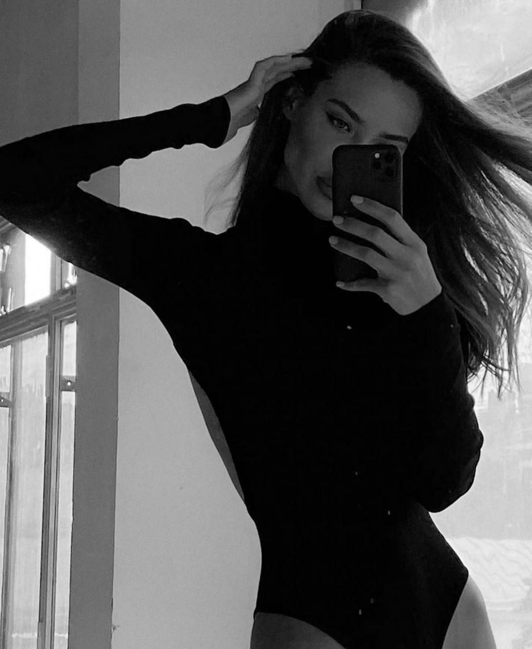 модельные позы,женская боди,модные позы,девушка,фотосессия модельные позы