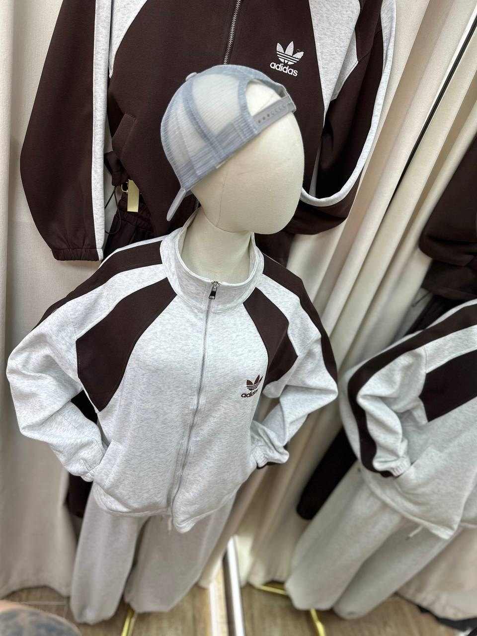 спортивный костюм adidas,комплект одежды adidas sportswear,костюм женский adidas спортивный,спортивный костюм adidas originals,спортивный костюм adidas на флисе