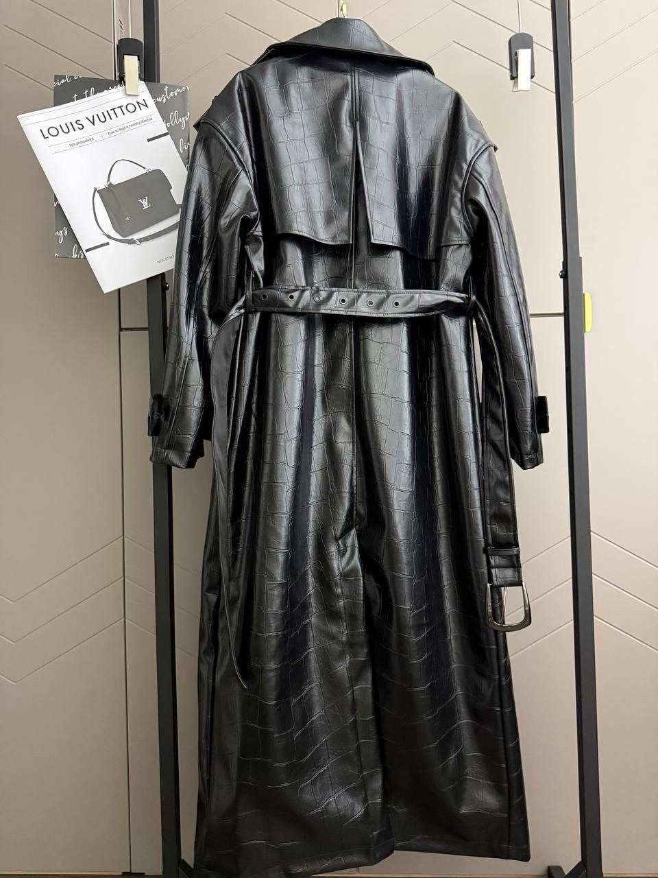 кожаный плащ тренч,тренч кожаный,кожаный тренч женский,кожаный плащ женский,тренч эко кожа