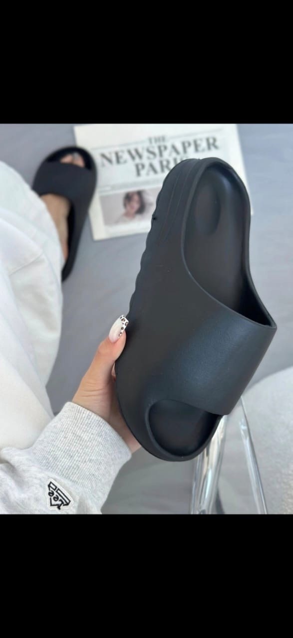 тапки модные,шлепки объемные,шлепанцы женские,тапочки модные,adidas yeezy slide