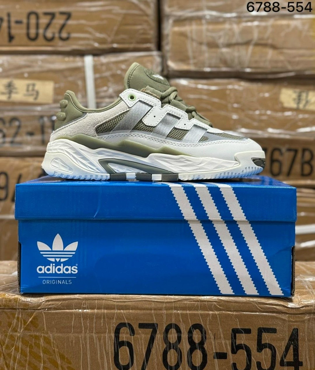 кроссовки adidas niteball,кроссовки adidas,кроссовки,кроссовки адидас,бело-оливково-зеленые кроссовки adidas originals niteball