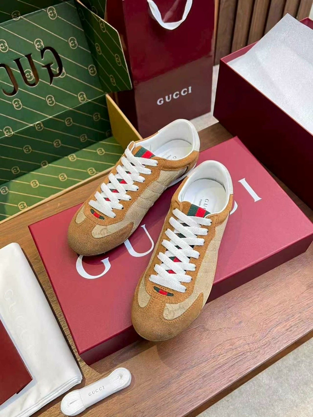 кроссовки gucci,gucci кроссовки мужские,gucci кроссовки женские,кеды gucci,кожаные кроссовки gucci