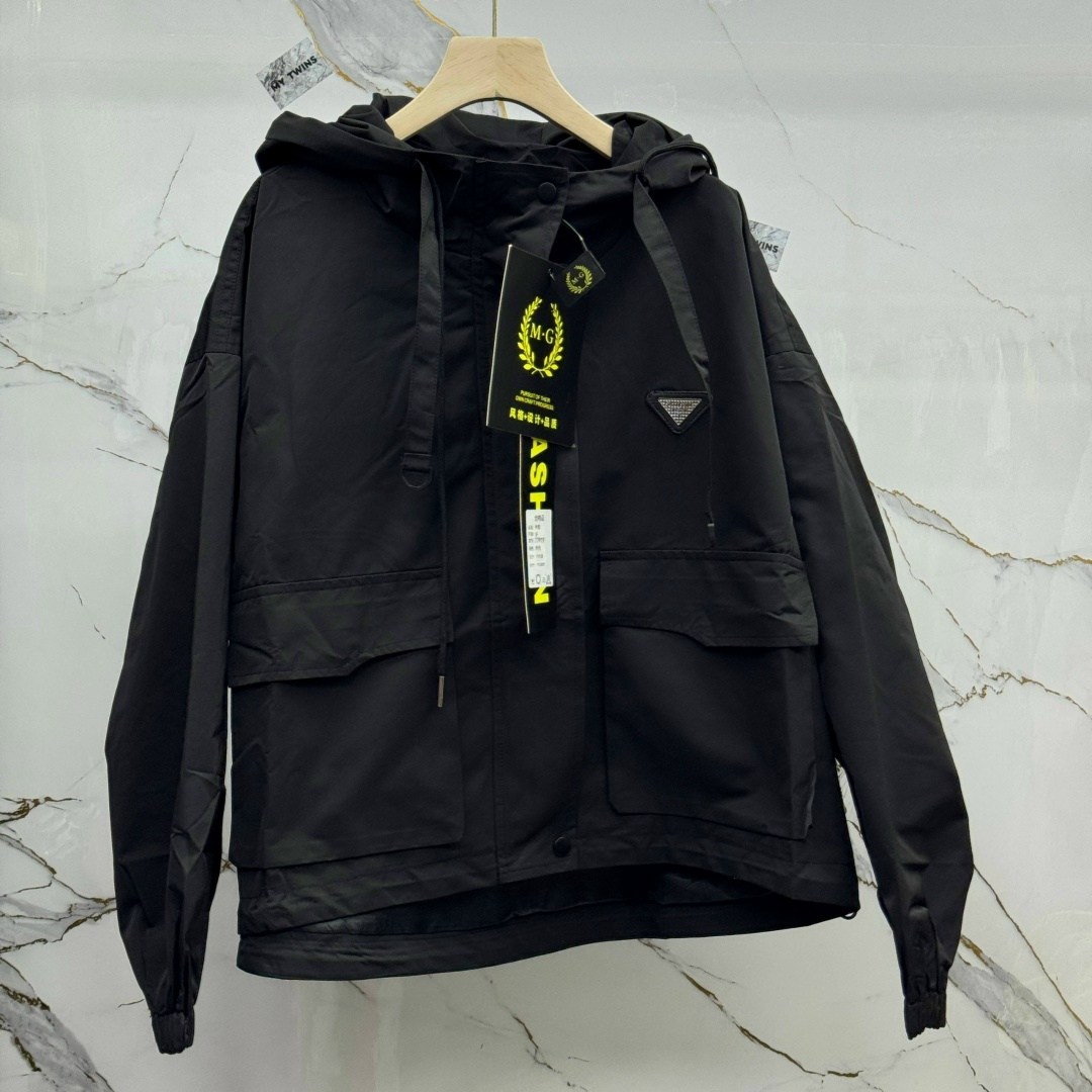 куртка бомбер женская,куртка женская,мода модная,одежда кэжуал