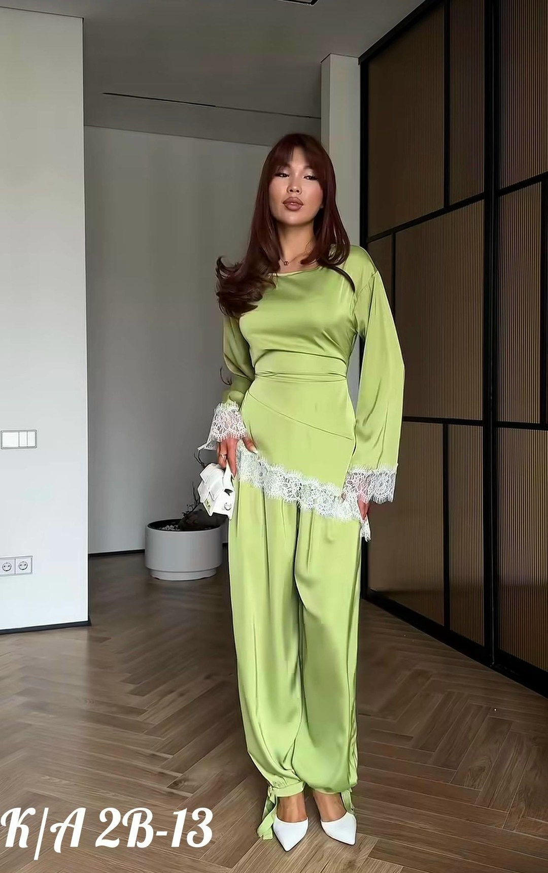 стильные костюмы,брючный атласный костюм,атласный костюм женский,атласный костюм,костюм из атласа брючный