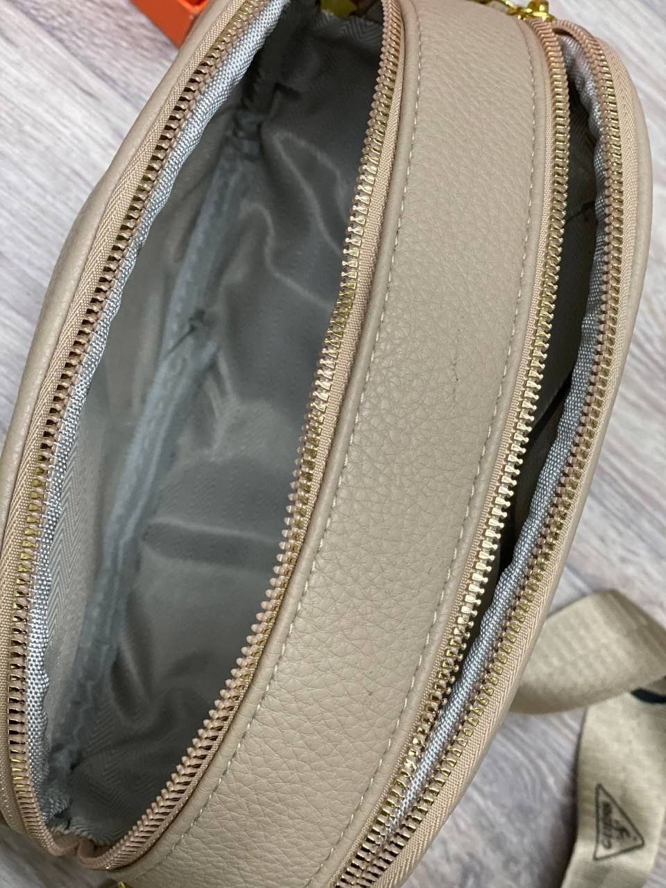 guess сумка,женская сумка guess,guess сумка на плечо,сумка женская через плечо guess,сумка guess женская оригинальная