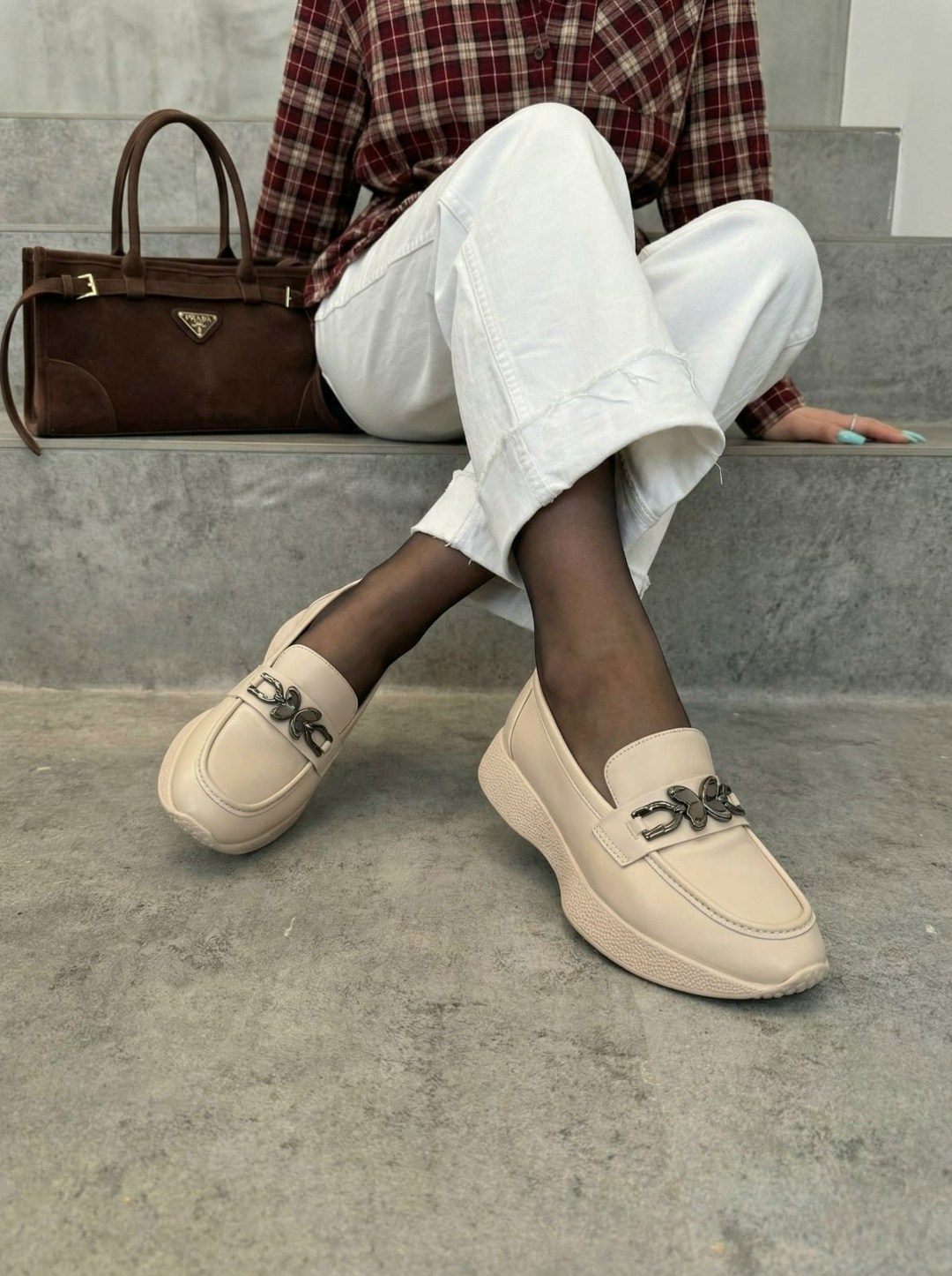 лоферы женские,бежевые лоферы,женские мокасины,лоферы модные,туфли лоферы
