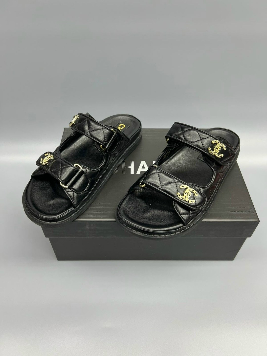 сандалии chanel,шлепанцы chanel,босоножки шанель,сандалии шанель,босоножки chanel