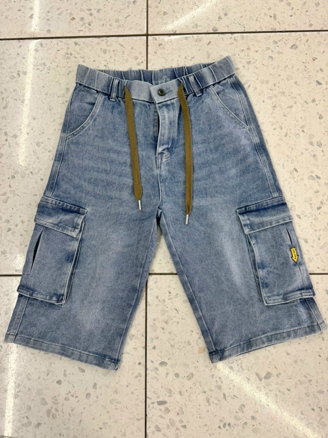 мужские джинсовые шорты,джинсовые шорты карго мужские,шорты мужские джинсовые ниже колена,джинсовые шорты капри мужские,джинсовые шорты мужские с большими карманами