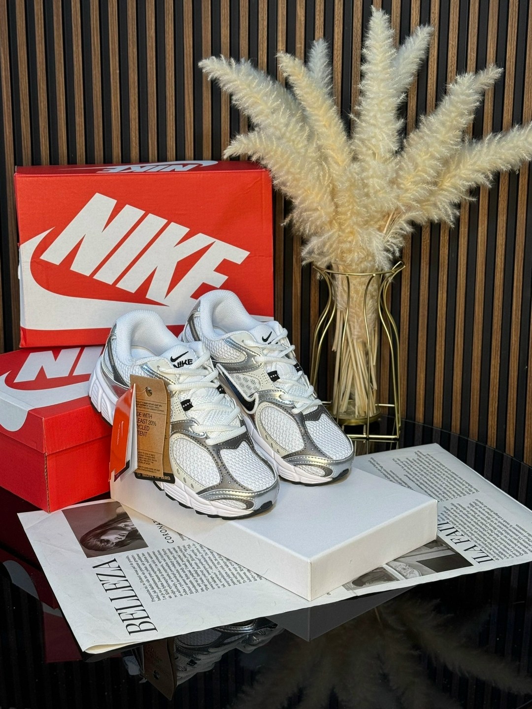 nike кроссовки,кроссовки v5 rnr nike,кроссовки женские nike,женские кроссовки nike initiator серебристого цвета,кроссовки найк