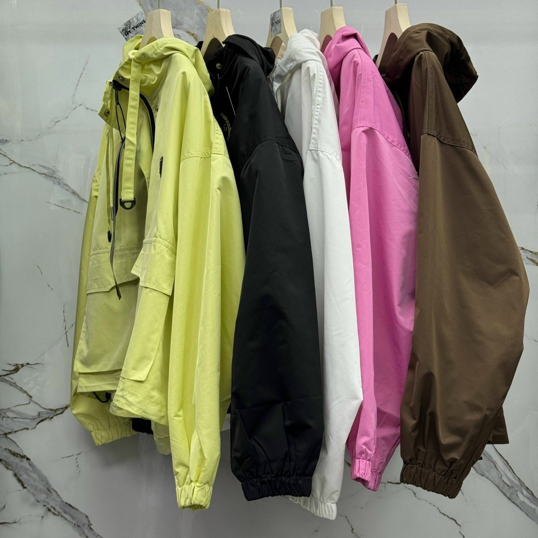 куртка бомбер женская,куртка женская,мода модная,одежда кэжуал