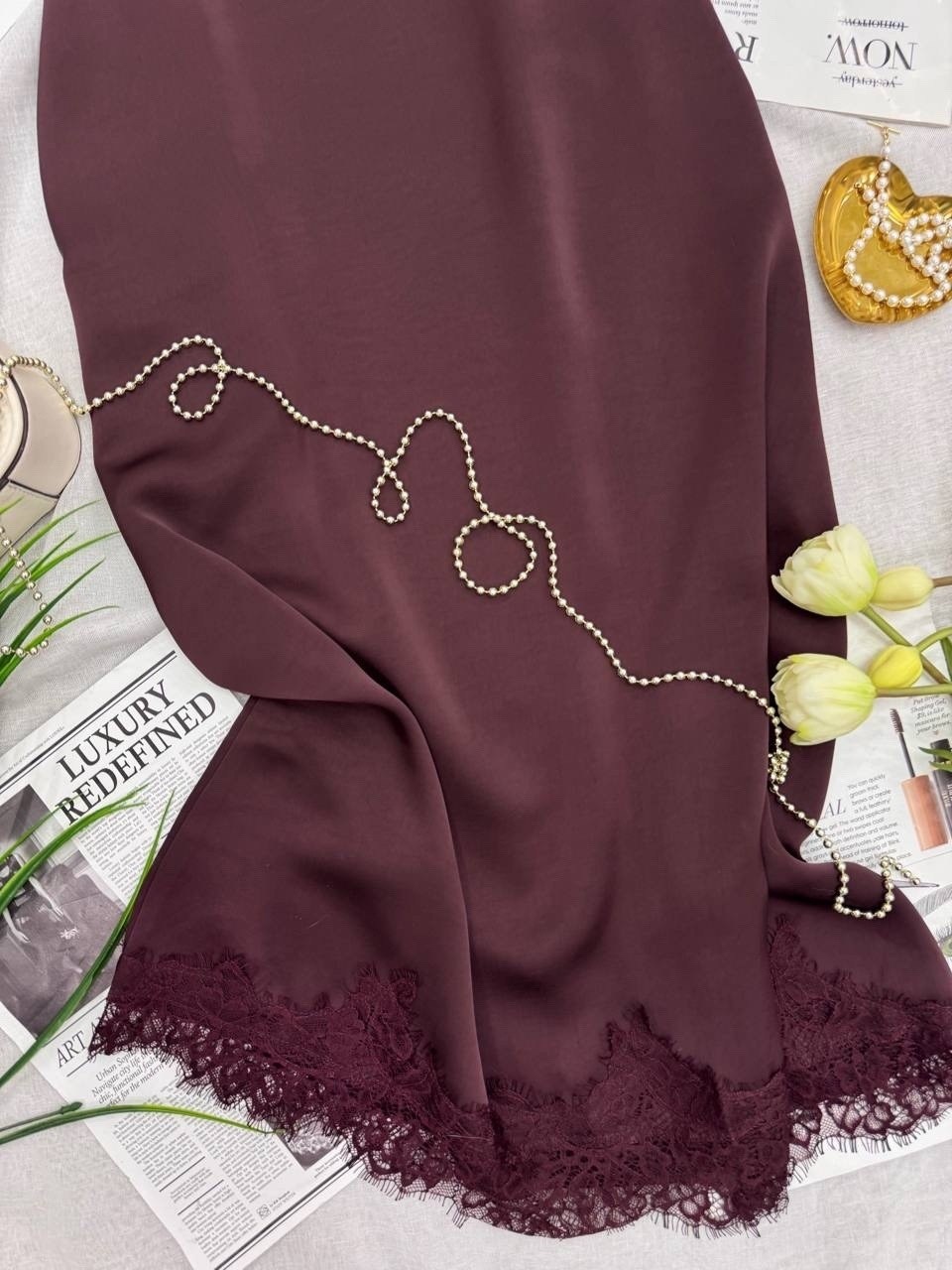 юбка с кружевом,юбка с кружевами,юбка атласная кружево,юбка женская,черная юбка с кружевом по низу