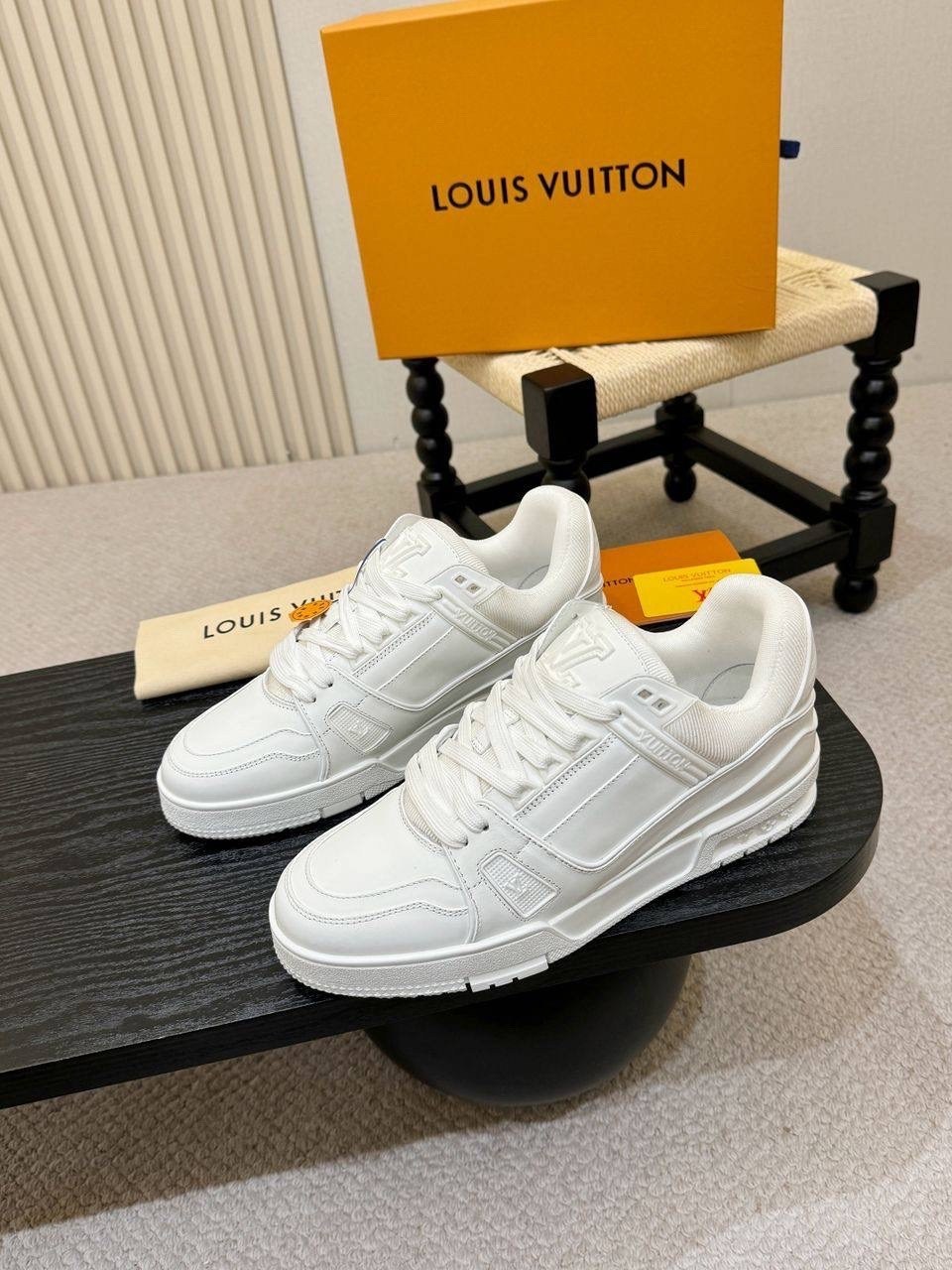 louis vuitton кроссовки,кроссовки louis vuitton trainer,louis vuitton женские кроссовки,кроссовки louis vuitton lv trainer,louis vuitton кроссовки мужские