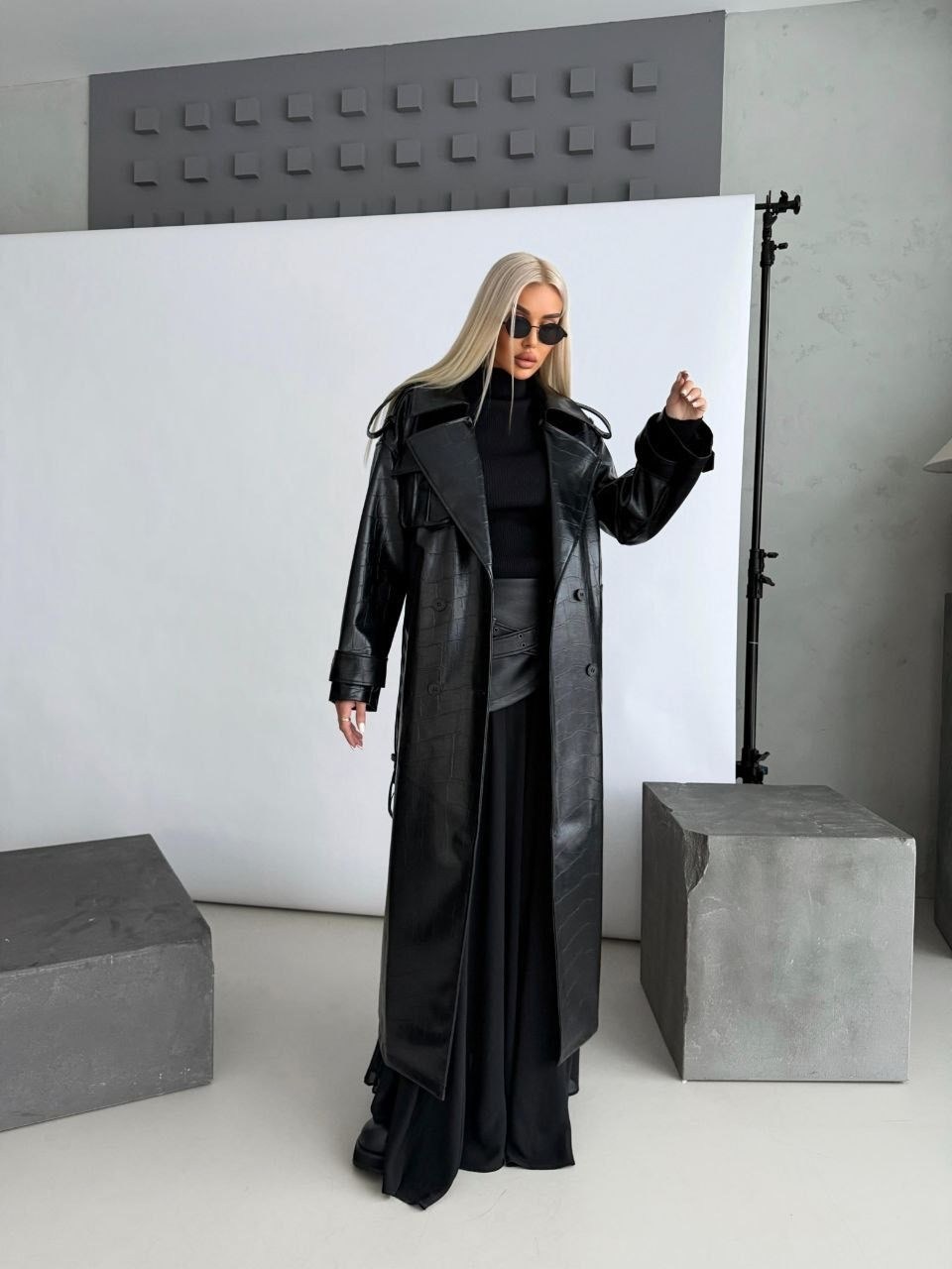 кожаный плащ тренч,тренч кожаный,кожаный тренч женский,кожаный плащ женский,тренч эко кожа