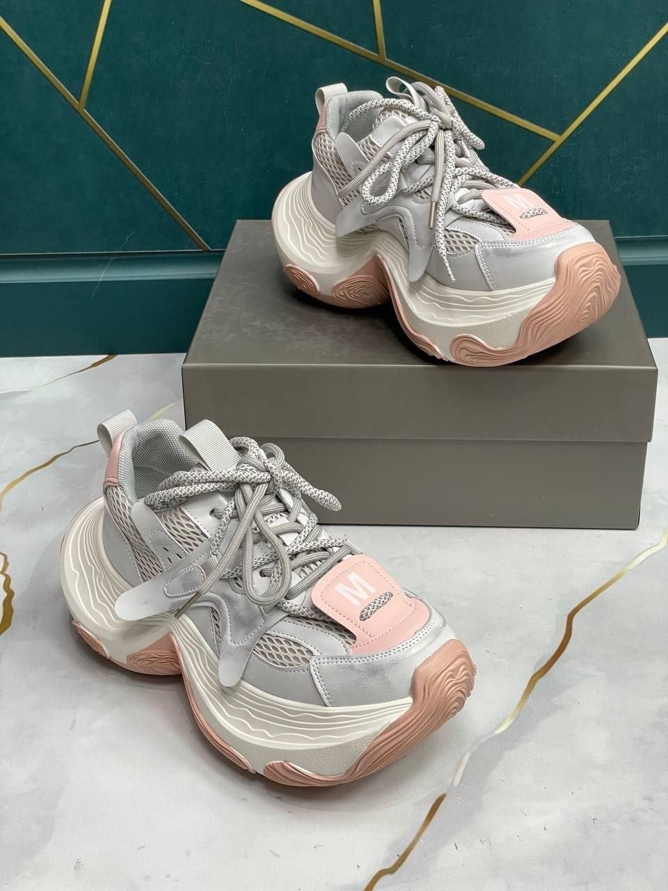 женские массивные кроссовки,женские кроссовки,модные кроссовки на платформе,модные кроссовки,кроссовки