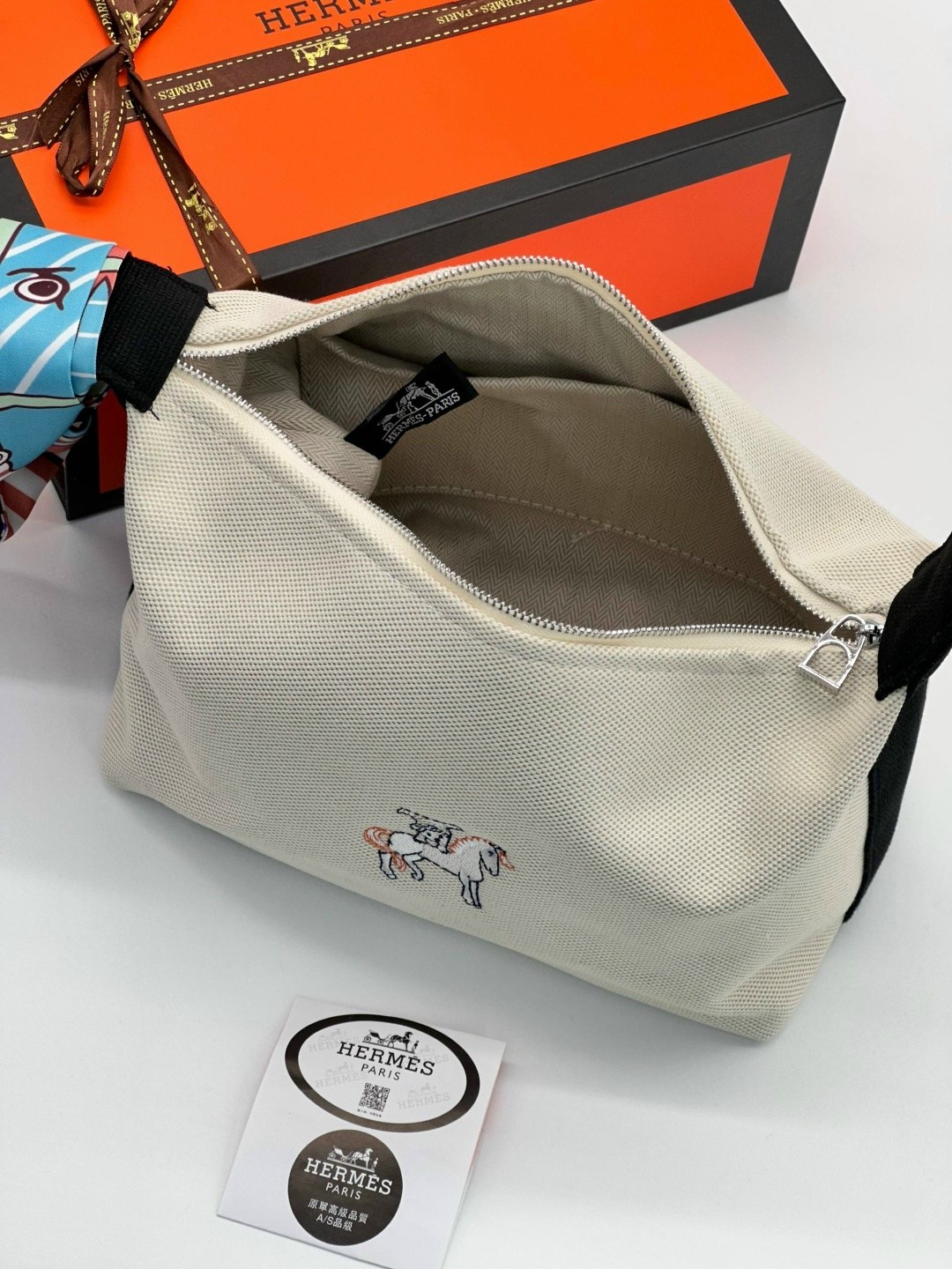 hermes косметичка,hermes сумка,косметичка хермес,косметичка эрмес,hermes женская сумка