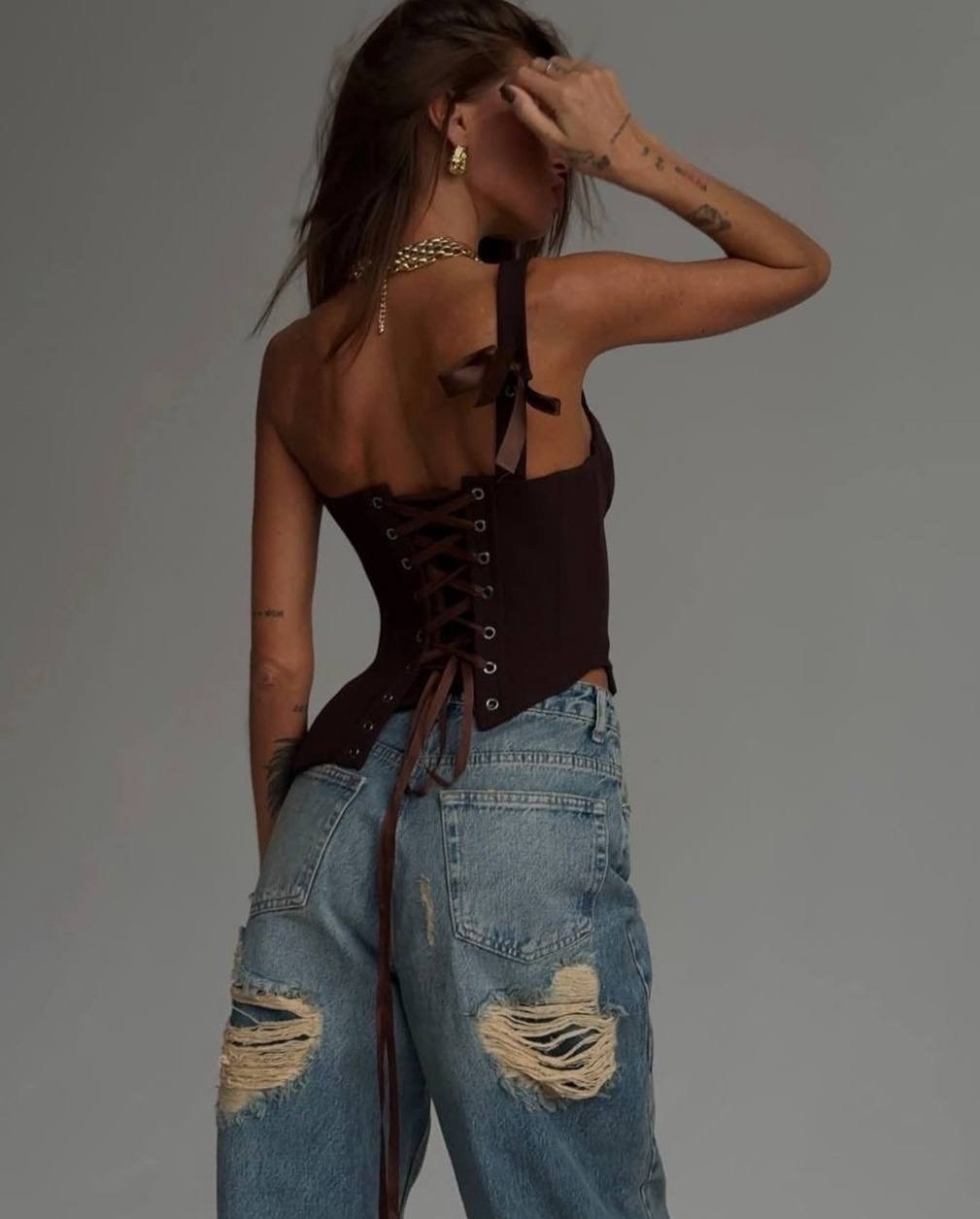 стильные джинсы,модная ,стильные наряды,корсет женский