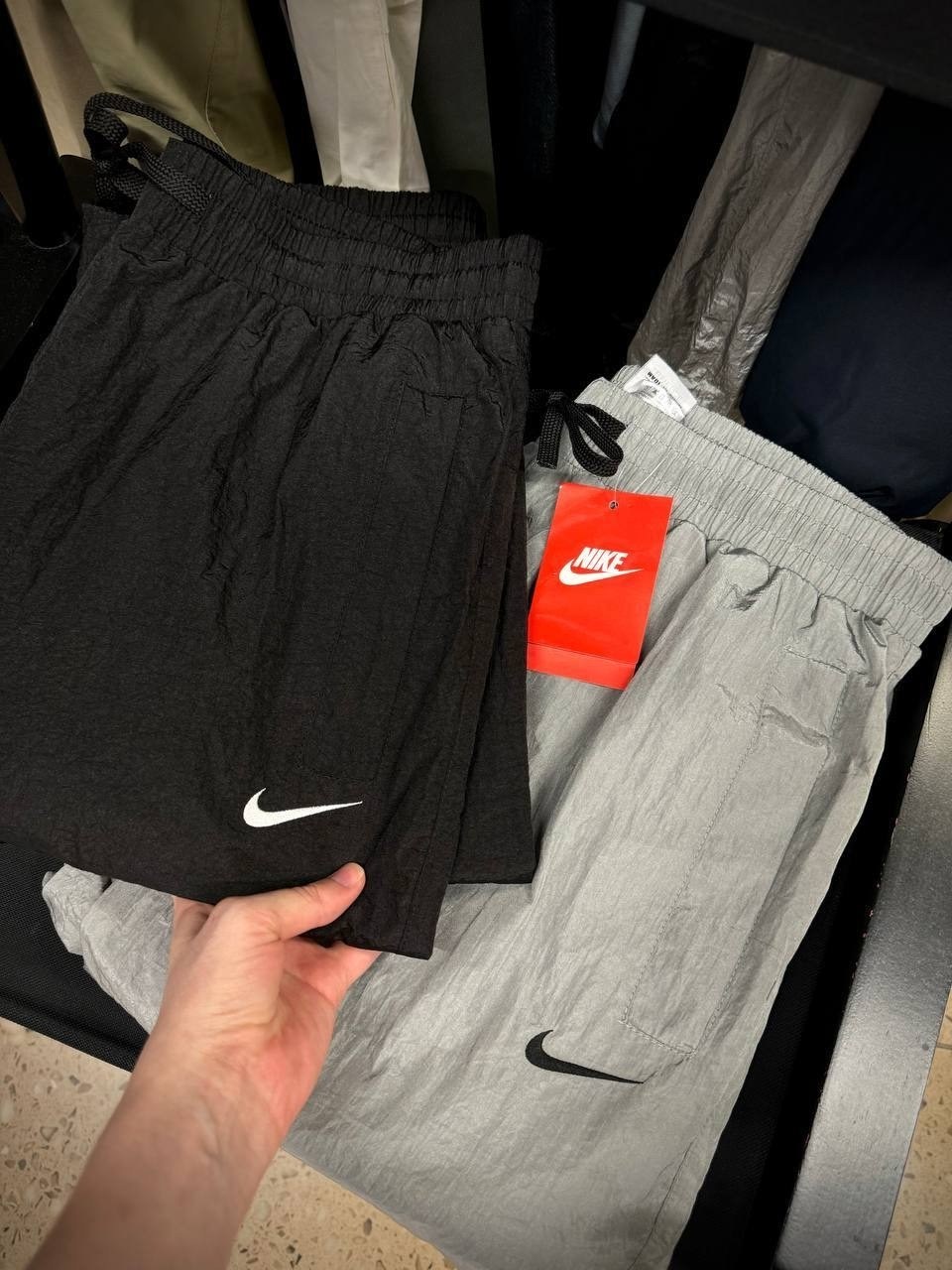 спортивные брюки nike,спортивные брюки мужские nike,брюки спортивные,спортивные джоггеры,мужские брюки спортивные