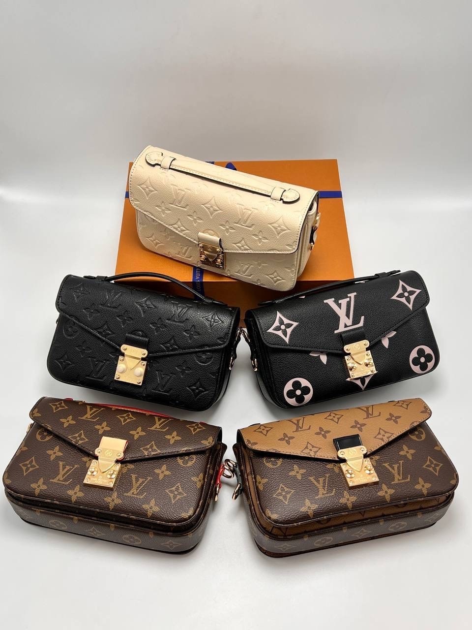 сумка pochette metis east west louis vuitton,сумка louis vuitton женская,louis vuitton сумка на плечо,сумка louis vuitton,сумка louis vuitton pochette metis