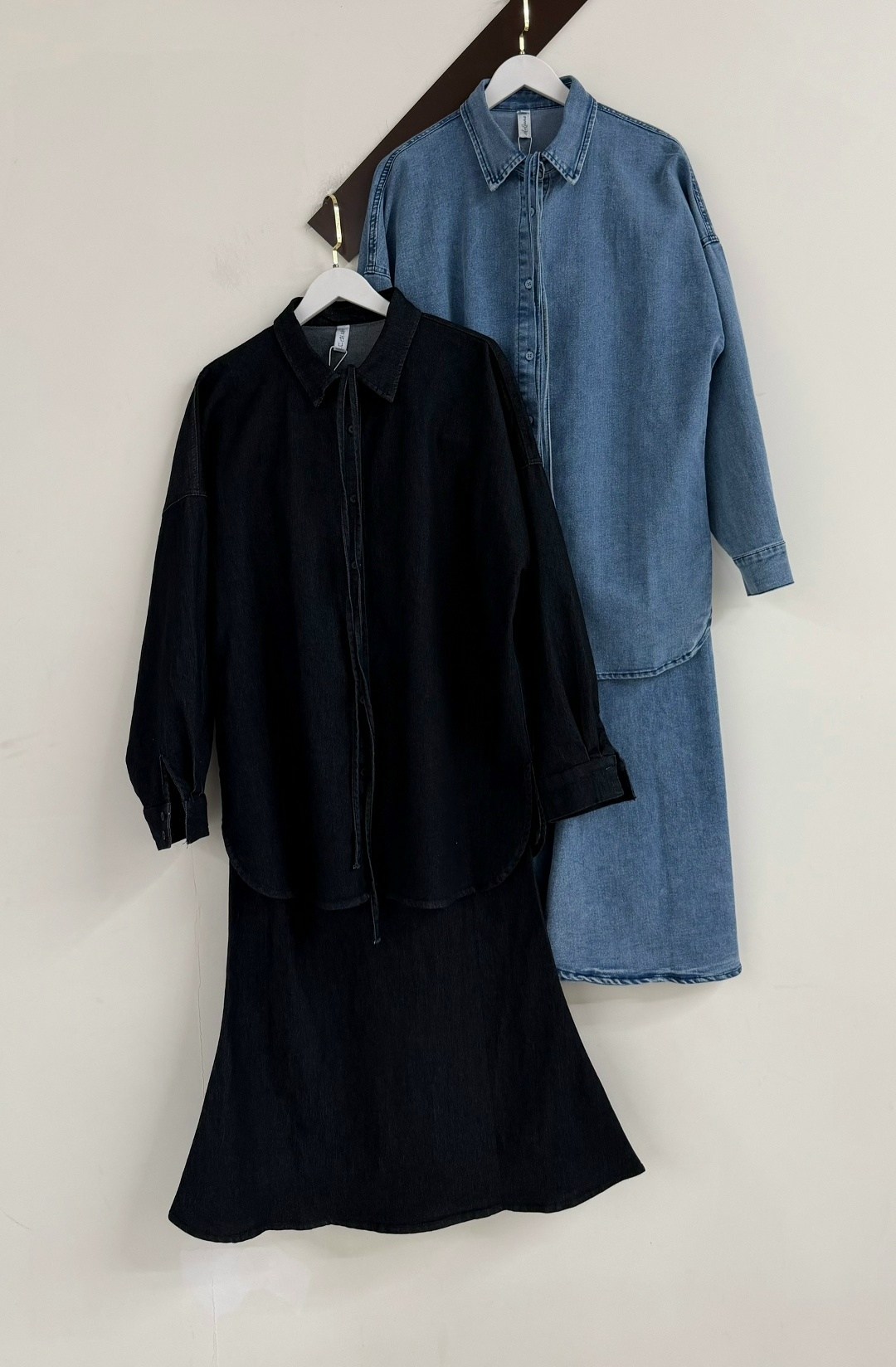 джинсовый костюм с юбкой,джинсовый костюм женский,джинсовый костюм женский с юбкой,джинсовое платье-рубашка длины миди,джинсовые костюмы