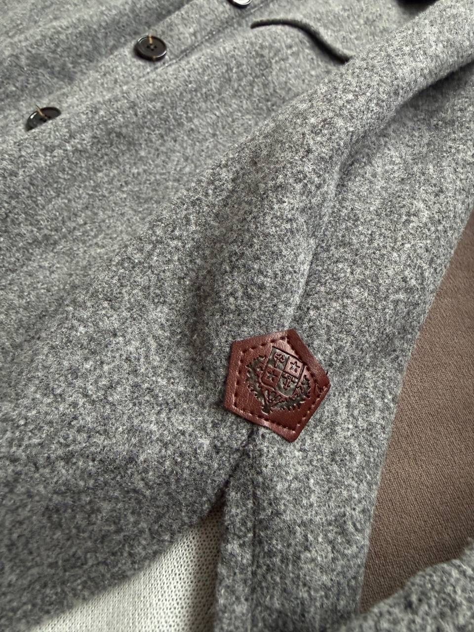 модное пальто рубашка серого цвета,пальто шерстяная,рубашка серая,пальто рубашка женское,куртка рубашка