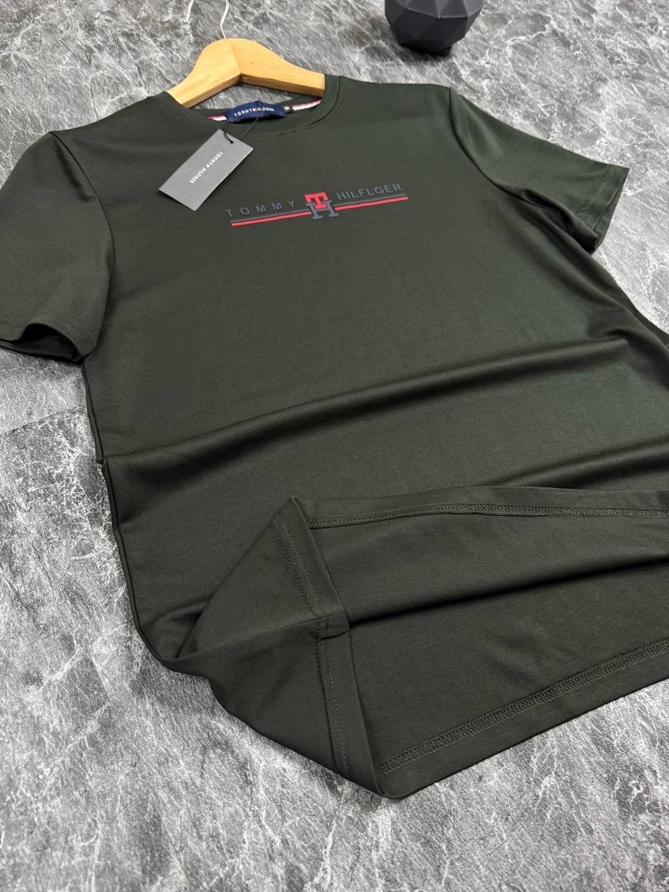 футболка мужская tommy hilfiger,футболка tommy hilfiger,футболки для мужчин,мужская футболка