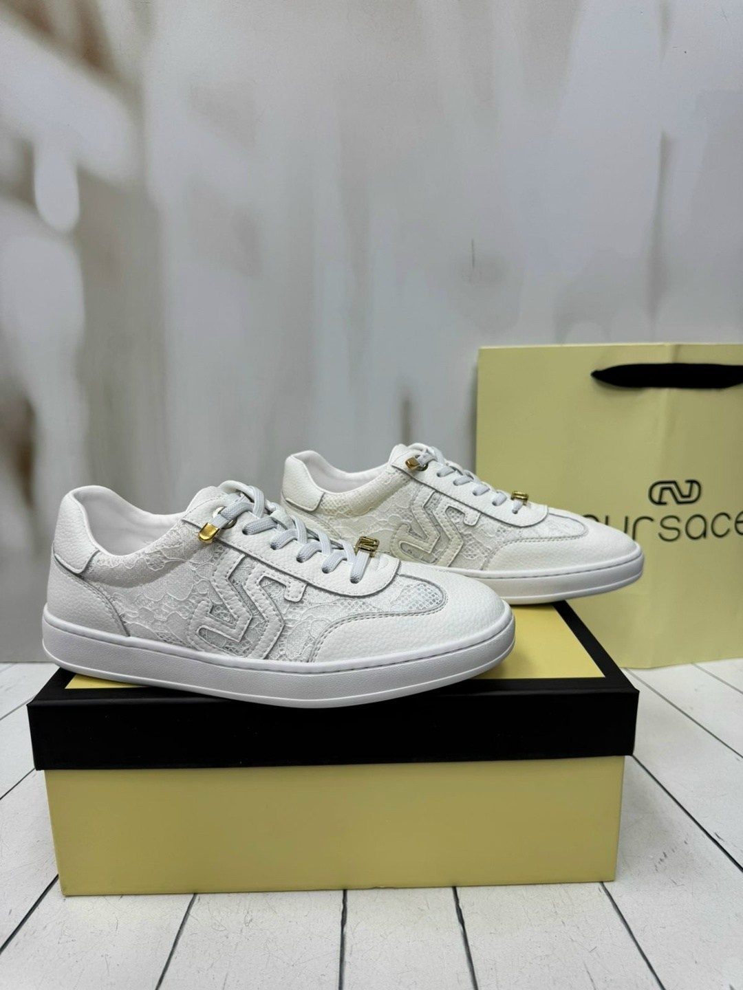 кроссовки женские gucci,кроссовки gucci,,брендовые кроссовки,гуччи кроссовки женские