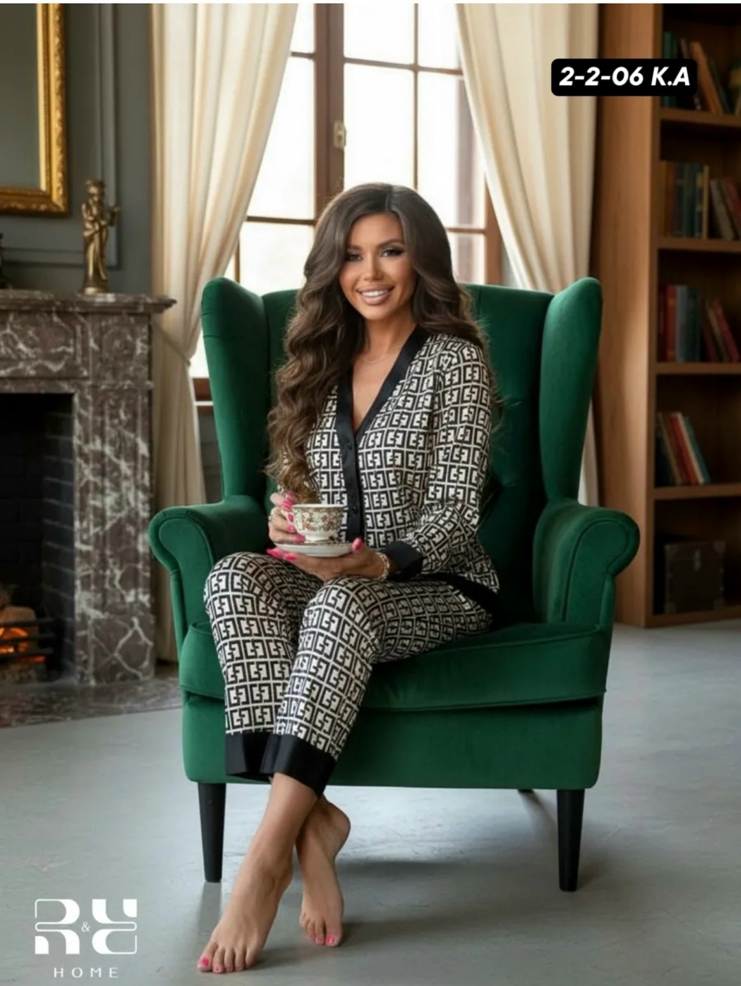 пижама фенди,пижама женская со штанами и рубашкой,пижама женская стильная с брюками,пижама шелковая фенди,пижама женская