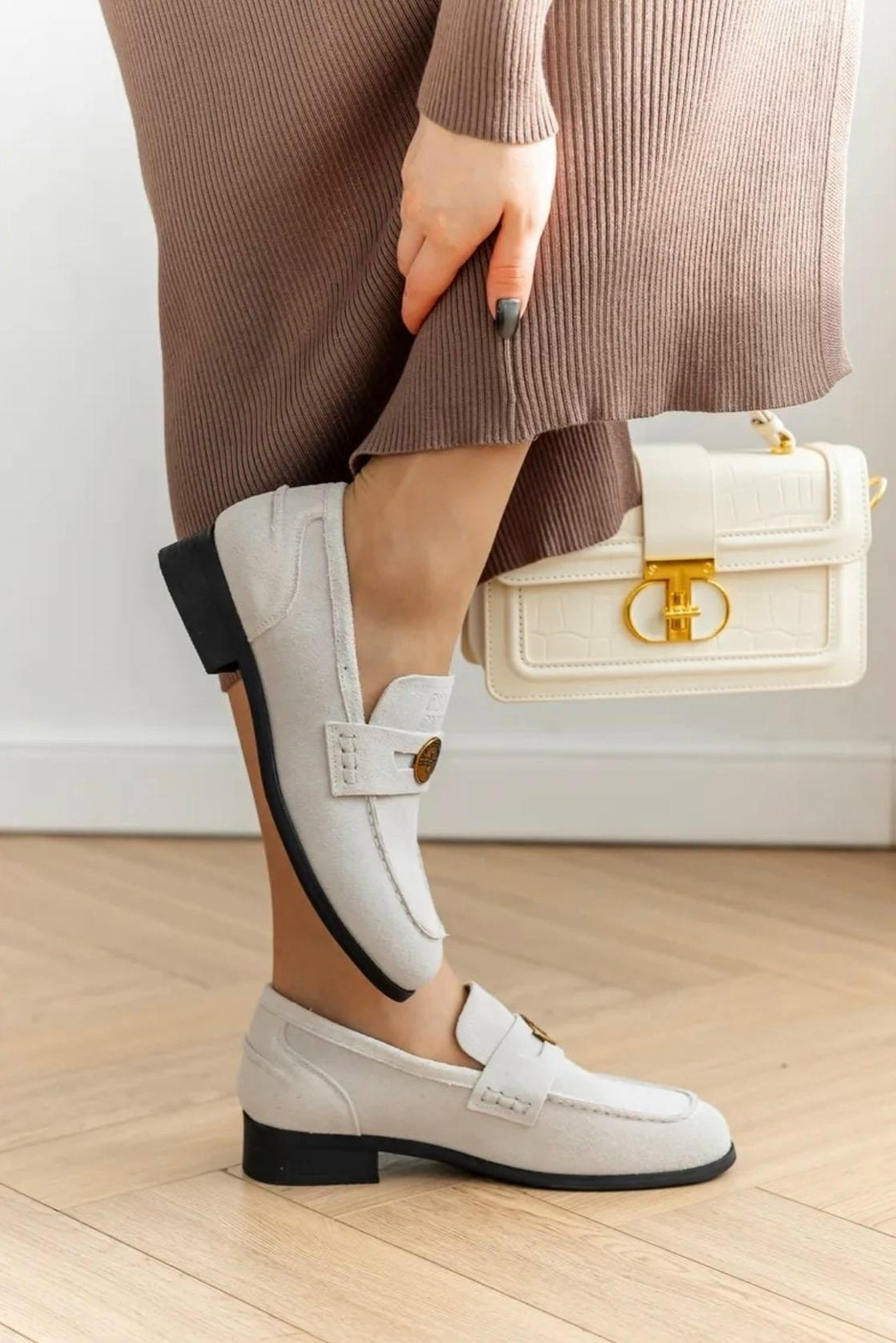 ,женские лоферы,loro piana лоферы женские,женская ,бежевые лоферы