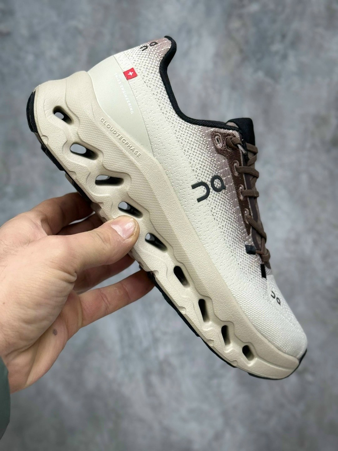 кроссовки wmns cloudtilt 'clove sand' кремовые,кроссовки,женские кроссовки,спортивная ,оригинальные кроссовки